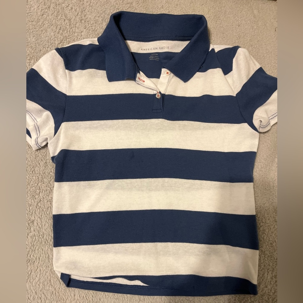 American Eagle T shirt